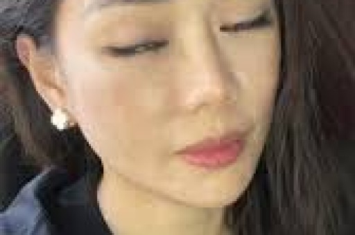 20岁网红与婆婆开撕整容33次流产2次结婚9天就闹着分手