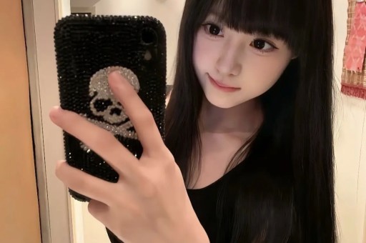谁也没料到被传风流成性绯闻不断的左小青如今成了这样